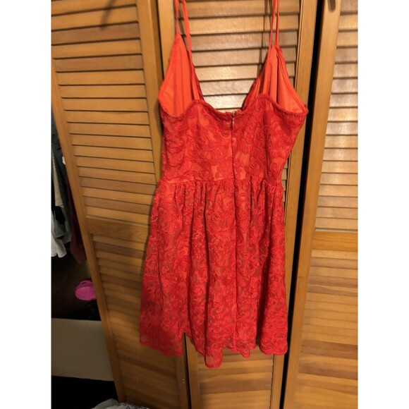 Missguided NEW Red Women's Size 2 Lace Plunge Split-Neck Skater Dress - Picture 6 of 11